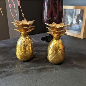W&P pineapple shot glasses 